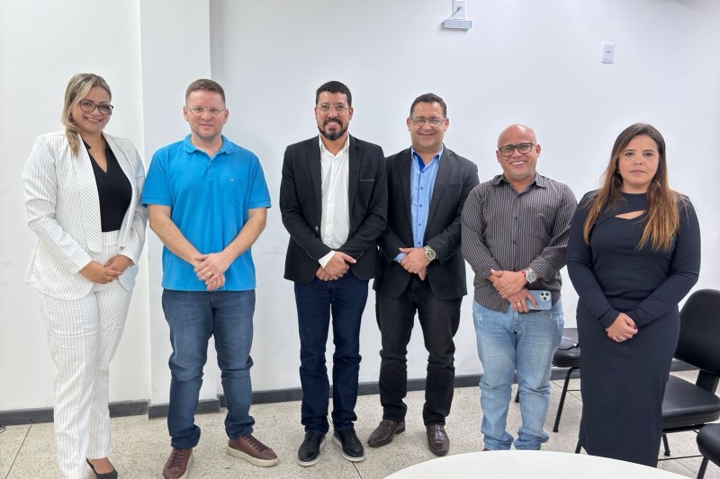 Foto: Divulgação - Prefeito Ricardo Flauzino discute com o MP/BA pautas voltadas ao desenvolvimento de Itabela