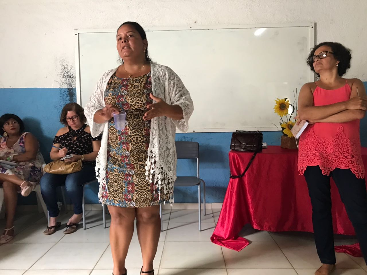 Secretria de Educao, Christiany Coelho Grassi, participou da jornada nas escolas. (Foto: Divulgao)