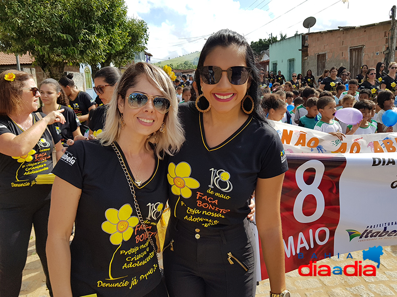 Secretria municipal de Assistncia Social de Itabela, Kamily Vieira e a a coordenadora CREAS, Silvia Ruffo. (Foto: Alex Gonalves/BAHIA DIA A DIA)