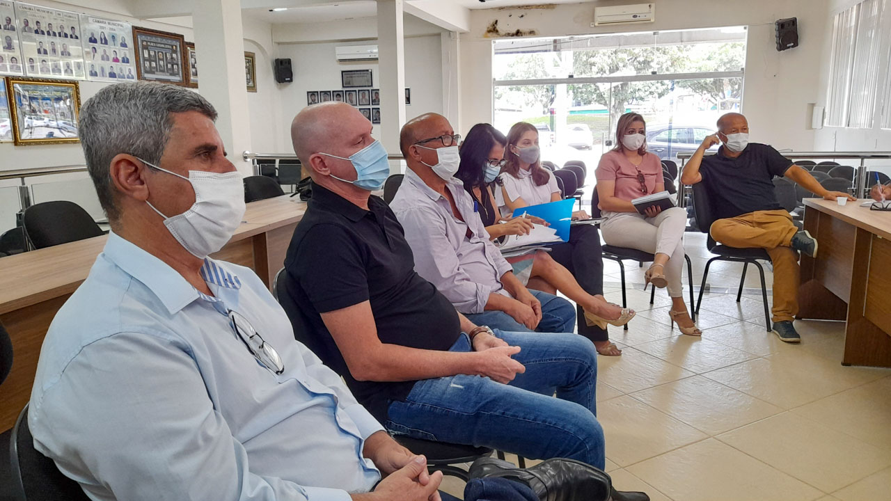 Prefeito Luciano Francisqueto e sua equipe participaram do encontro. (Foto: Divulgao)