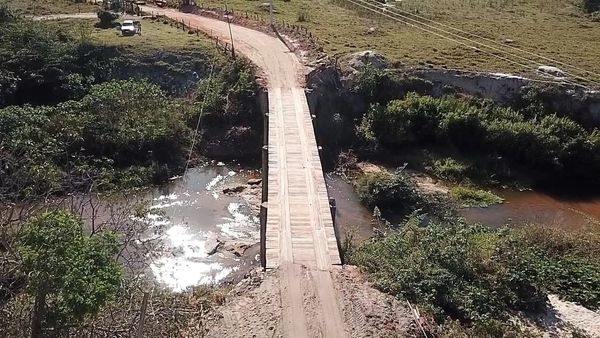 Prefeita Marlene reinaugura ponte que d acesso ao Estado de Minas