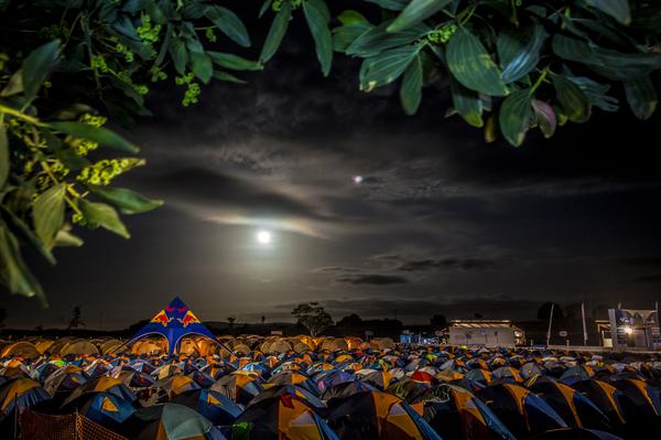 Acampamento em Guaratinga  (Fabio Piva / Brasil Ride)