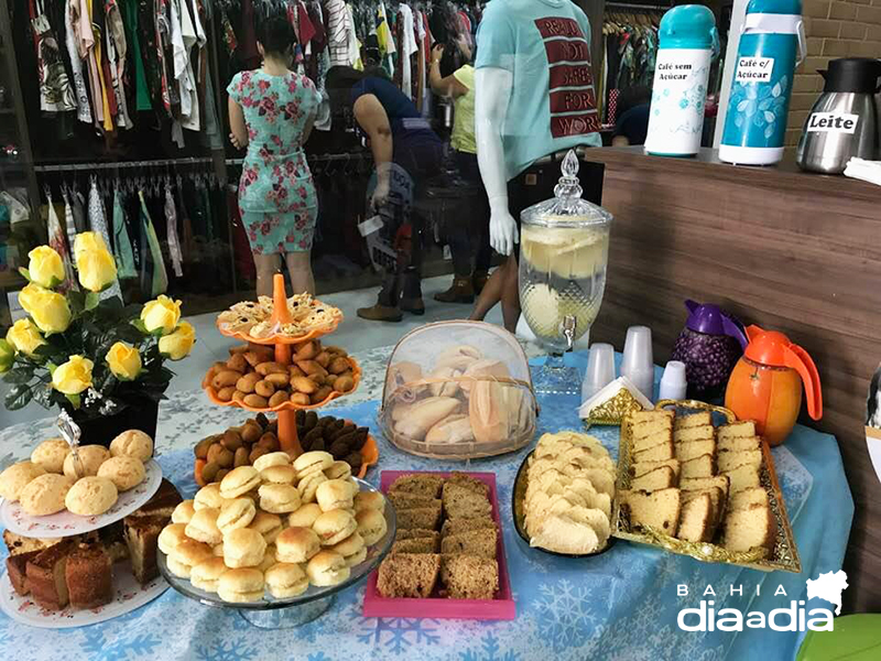 Caf da manh foi servido para os clientes, colaboradores, fornecedores e amigos que prestigiaram o evento. (Foto: Divulgao)