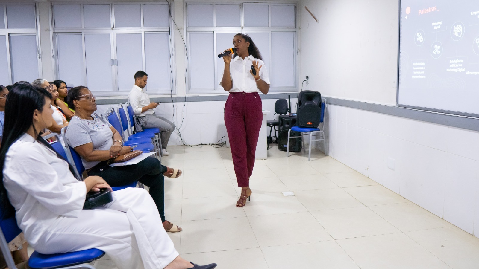 Prefeitura de Itabela e Sebrae promovem palestra sobre marketing digital para empreendedores locais Prefeitura de Itabela e Sebrae promovem palestra sobre marketing digital para empreendedores locais