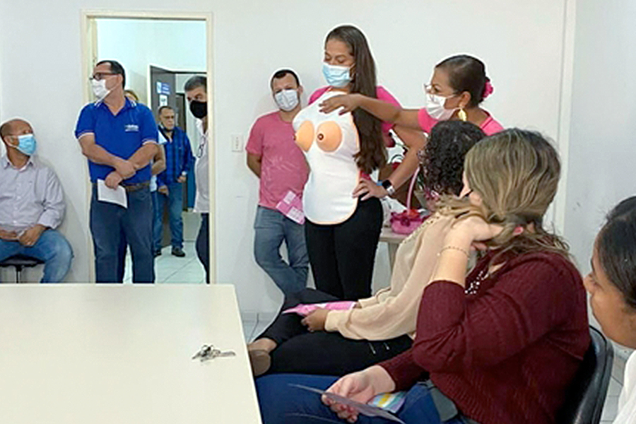 Aes do Outubro Rosa so direcionadas as mulheres e aos homens. (Foto: Divulgao)