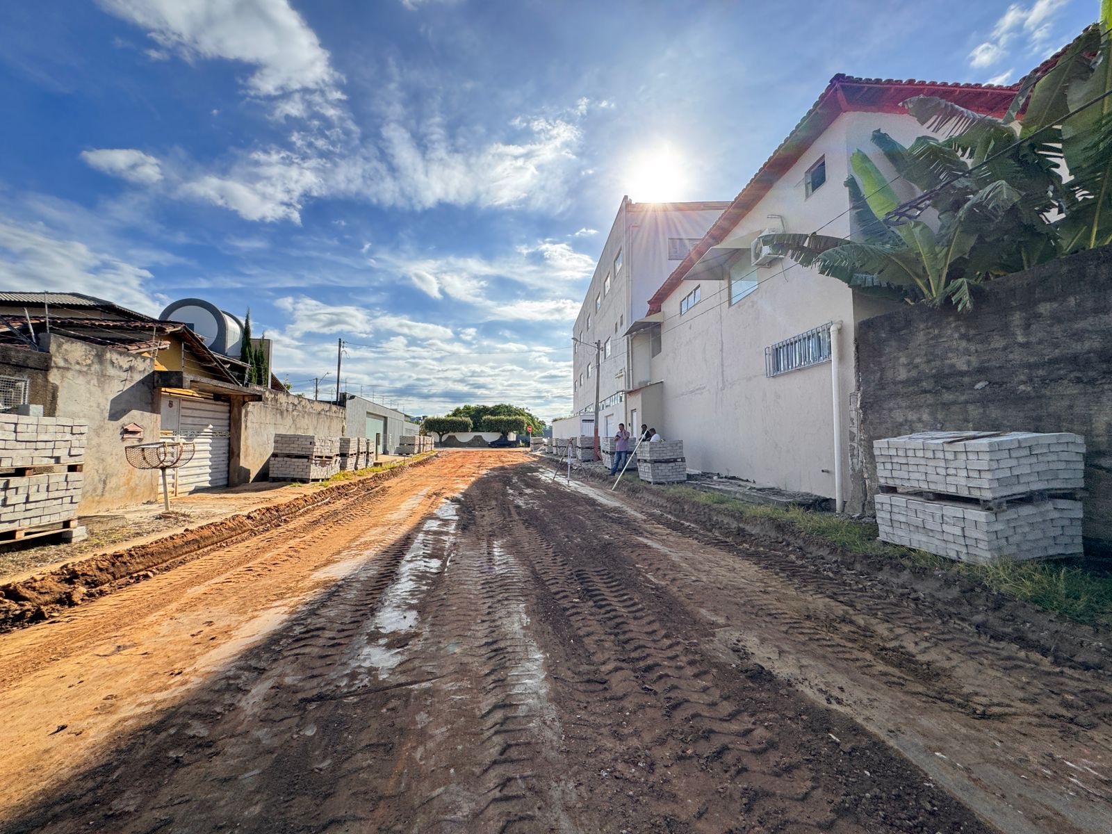 Pavimenta��o da Rua Peixoto � comemorada por fi�is da Par�quia Nossa Senhora Aparecida em Itabela