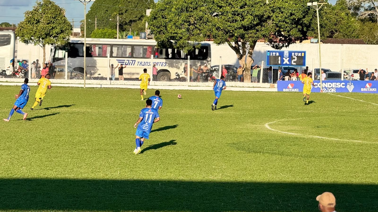 Eun�polis vence Itabela de virada na Copa CONDESC 2026