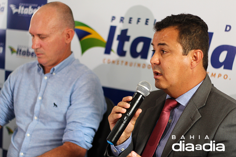 Assessor jurdico Antnio Pitanga, assegura que no h legalidade para utilizar o recurso para pagamento de salrios dos professores. (Foto: Joziel Costa/BAHIA DIA A DIA)