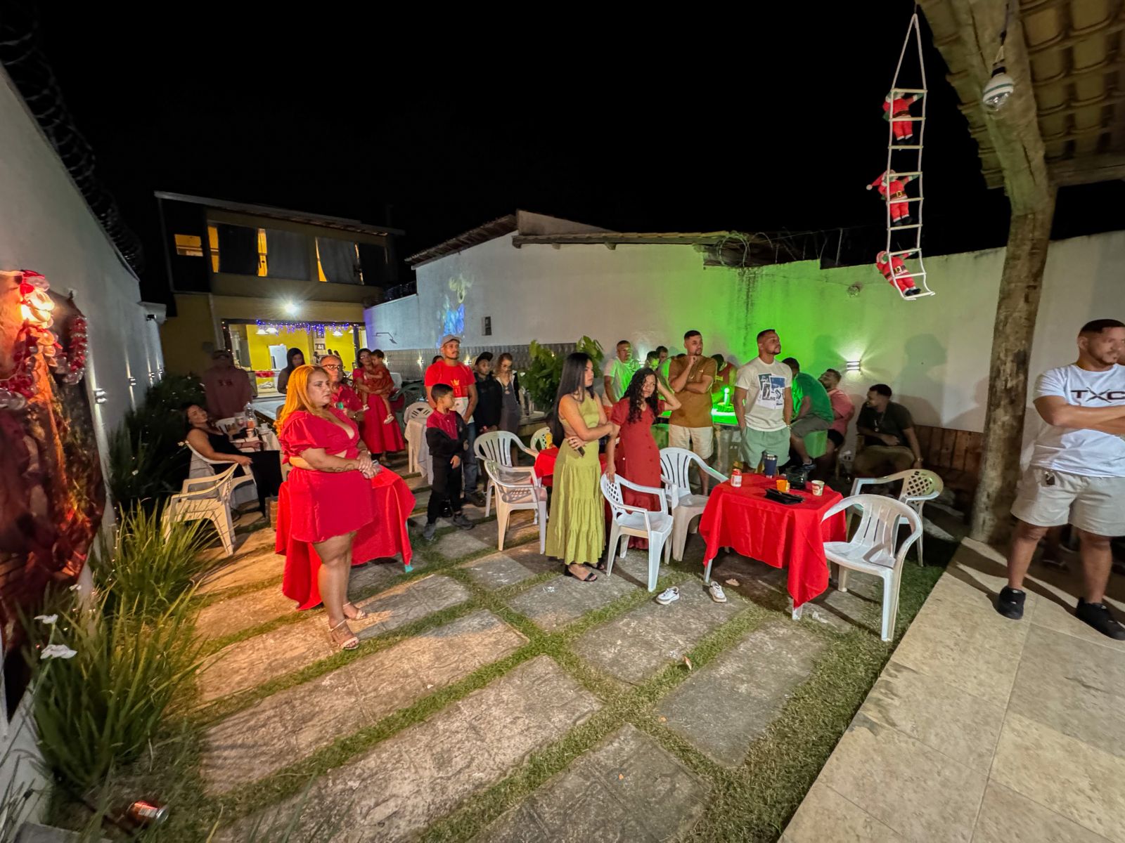 Tradição e união marcam a Ceia de Natal da família de Pedro Motos e Lília Ribeiro ; Veja fotos Tradição e união marcam a Ceia de Natal da família de Pedro Motos e Lília Ribeiro ; Veja fotos