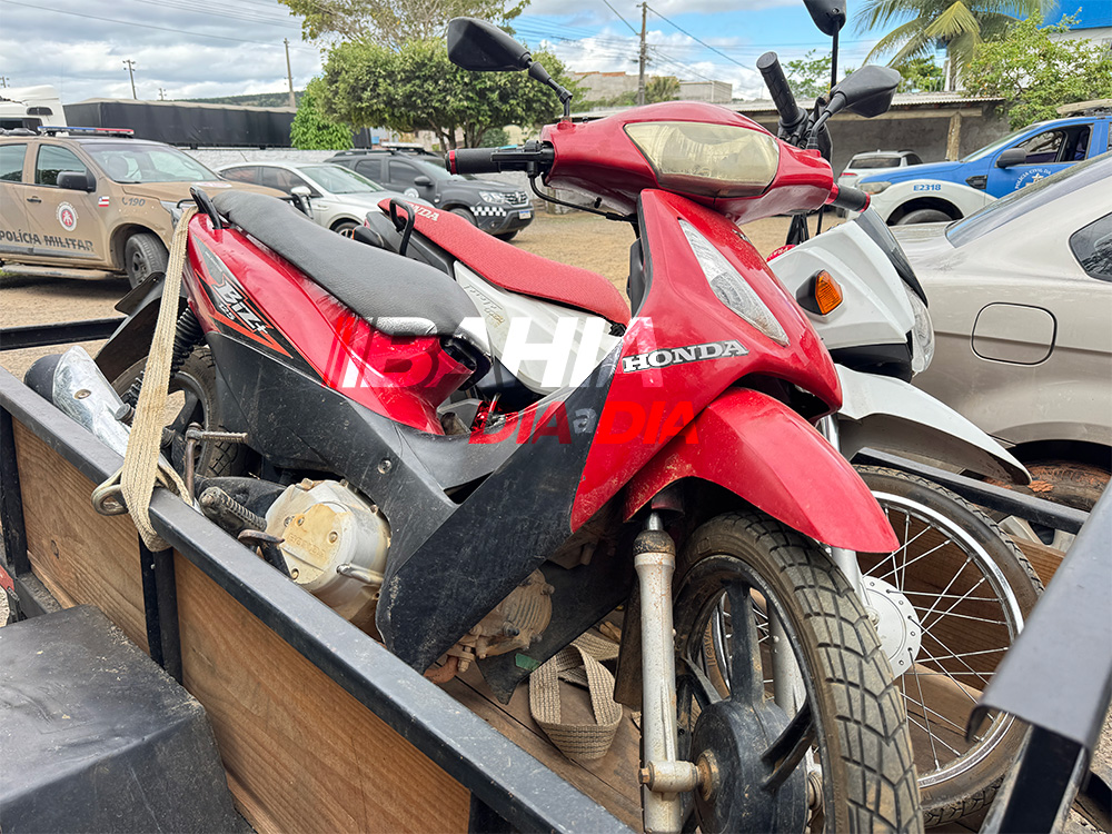 Motos apreendidas durante a operação. (Foto:BAHIA DIA A DIA) Motos apreendidas durante a operação. (Foto:BAHIA DIA A DIA)