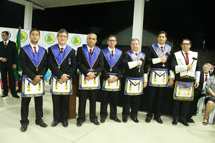 Nova diretoria da Loja Manica Fraternidade de Itabelense. (Foto: Alex Gonalves/BAHIA DIA A DIA)