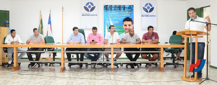 Diversas autoridades parabenizaram a realizao do evento. (Foto: Primeiro Jornal)