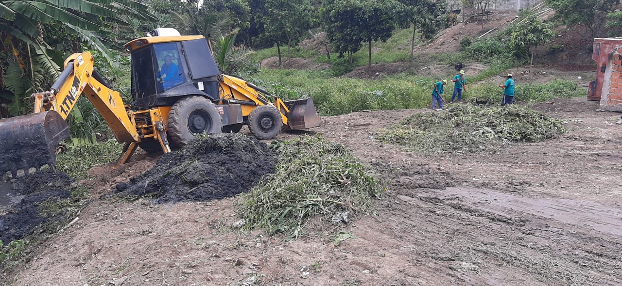 Limpeza tem o objetivo de evitar enchentes no perodo chuvoso (Foto: Divulgao)