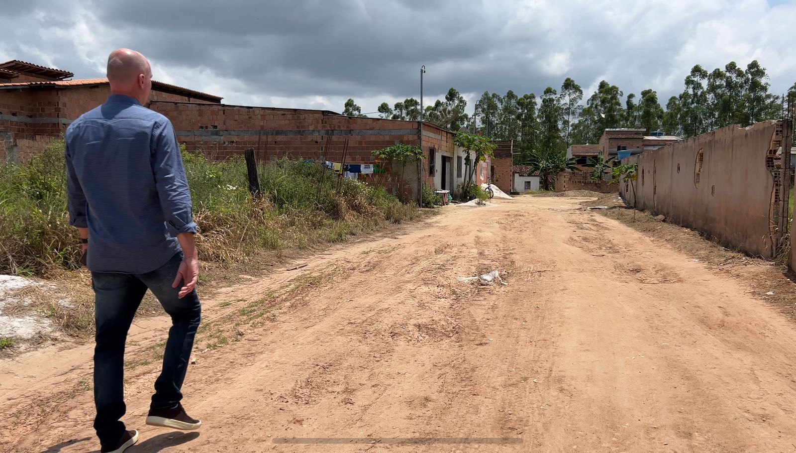 Diversos bairros da cidade sero contemplados com pavimentao. (Foto: Divulgao)