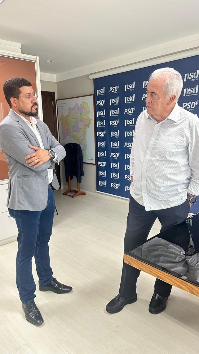 Prefeito Flauzino ao lado do senador Otto Alencar, presidente do PSD/BA, em mais um importante encontro para avanar projetos para Itabela. (Foto: Divulgao)