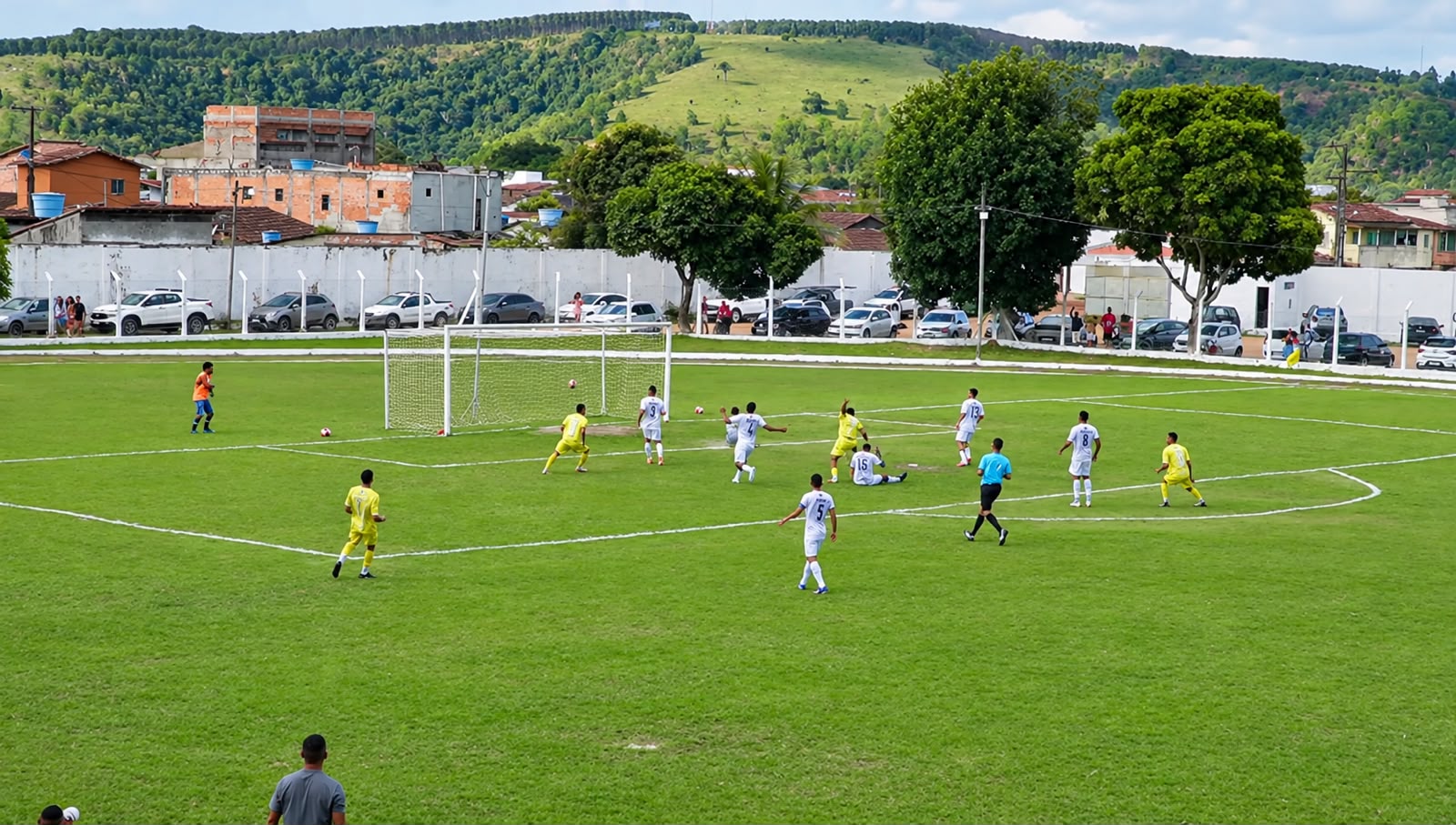 Itabela brilha na estreia da Copa CONDESC e vence Itagimirim por 3 a 2 no Manzol�o