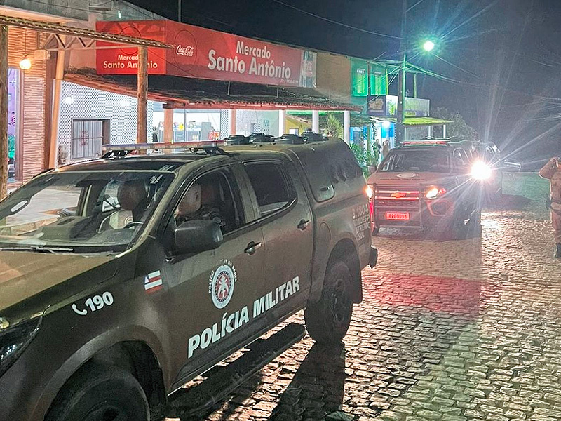 Polcia Militar realiza operao para garantir segurana em Monte Pascoal