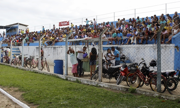 Itabela faz a festa diante da sua torcida. (Foto: Agoranafest)