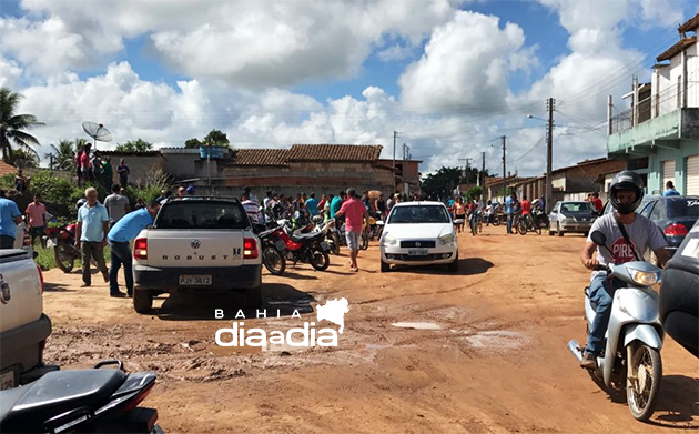 Fato ocorreu na rua Valdomiro Passos, no bairro Ouro verde em Itabela. (Foto: Reproduo/Whatsapp)