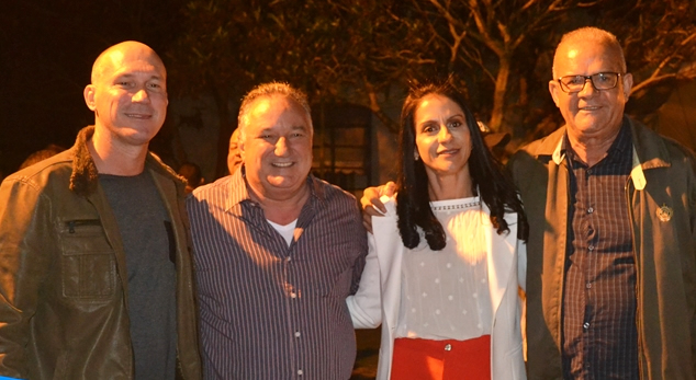 Prefeito de Itabela, Luciano Francisqueto, deputado federal, Ronaldo Carletto, prefeita de Guaratinga, Christine Pinto e o ex-prefeito, Ademar Pinto. (Foto: Furo31)