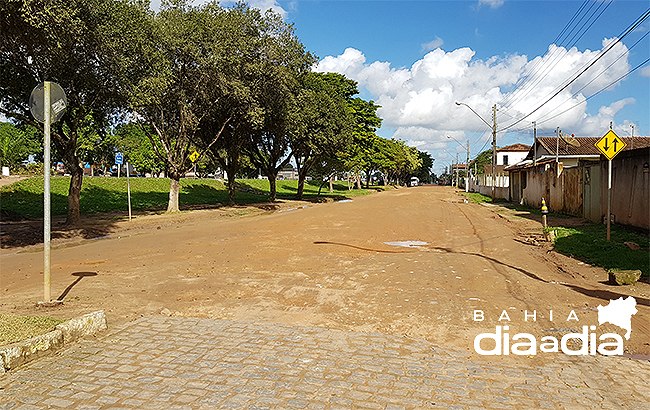 A Pavimentao da Avenida Pedro lvares Cabral de 10 mil metros ser em bloquete sextavado assentado. (Foto: Alex Gonalves/BAHIA DIA A DIA)