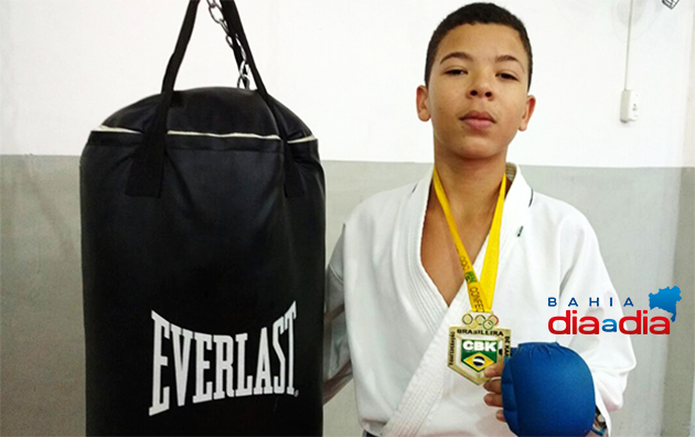 Joo Victor  dono do ttulo de Campeo Baiano de Karat e coleciona cerca de 30 medalhas de diversas competies. (Foto: BAHIA DIA A DIA)