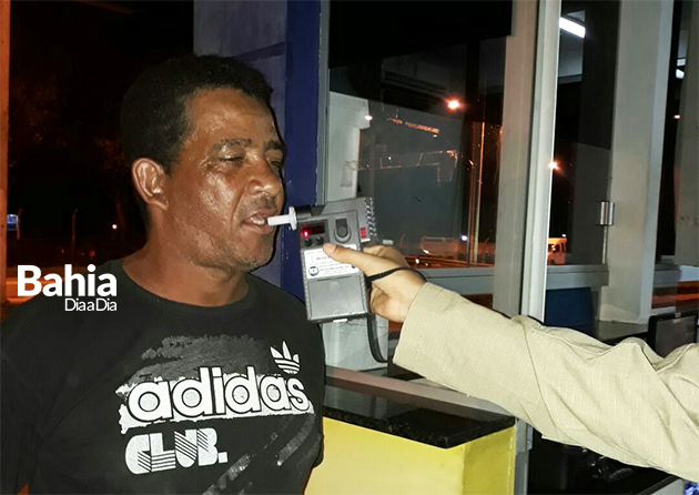 Teste de alcoolemia confirmou a embriaguez. (Foto: BAHIA DIA A DIA)