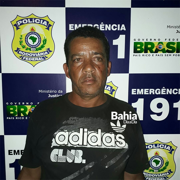 Marlon Rosa de Santana de 52 anos foi preso em flagrante. (Foto: BAHIA DIA A DIA)