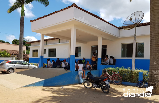 Eleitores do Colgio Municipal de Itabela, iro voltar na antiga Secretaria Municipal de Educao, localizada atrs da rodoviria. (Foto: Alex Gonalves/BAHIA DIA A DIA)