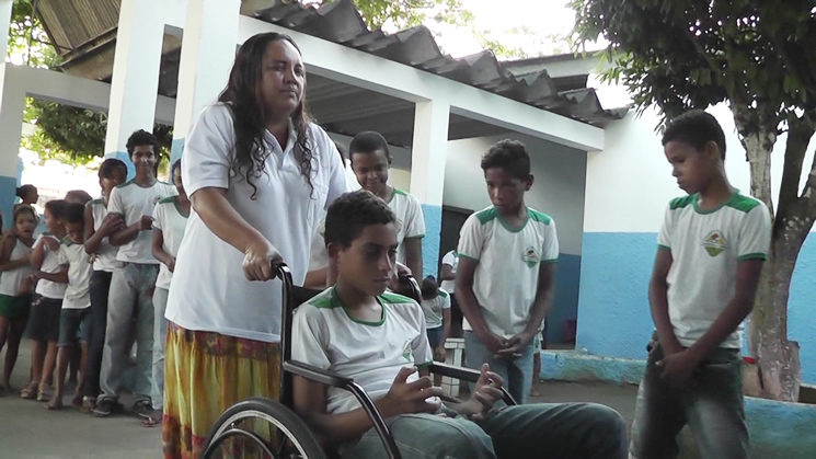  Curta conta a histria de um garoto cadeirante que encontra uma oportunidade de incluso social. (Foto: Reproduo)