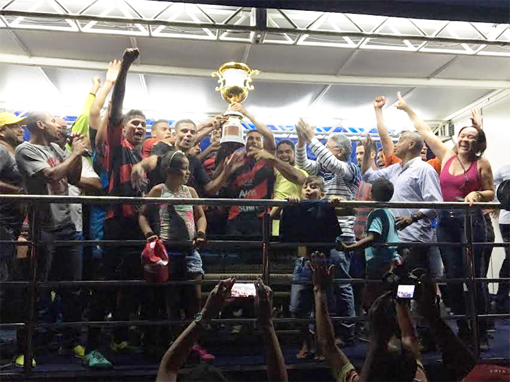 Pequi Futebol Clube conquista ttulo da 5 Edio da Copa do Descobrimento 