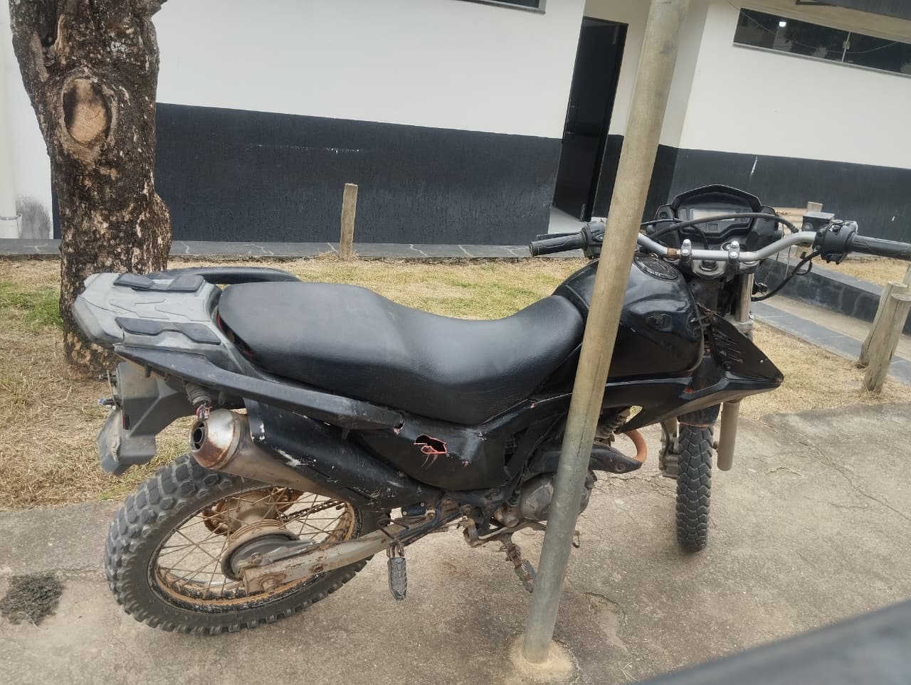 Polícia Militar recupera veículo roubado e apreende arma de fogo e drogas ilícitas em ação policial na cidade de Guaratinga Polícia Militar recupera veículo roubado e apreende arma de fogo e drogas ilícitas em ação policial na cidade de Guaratinga